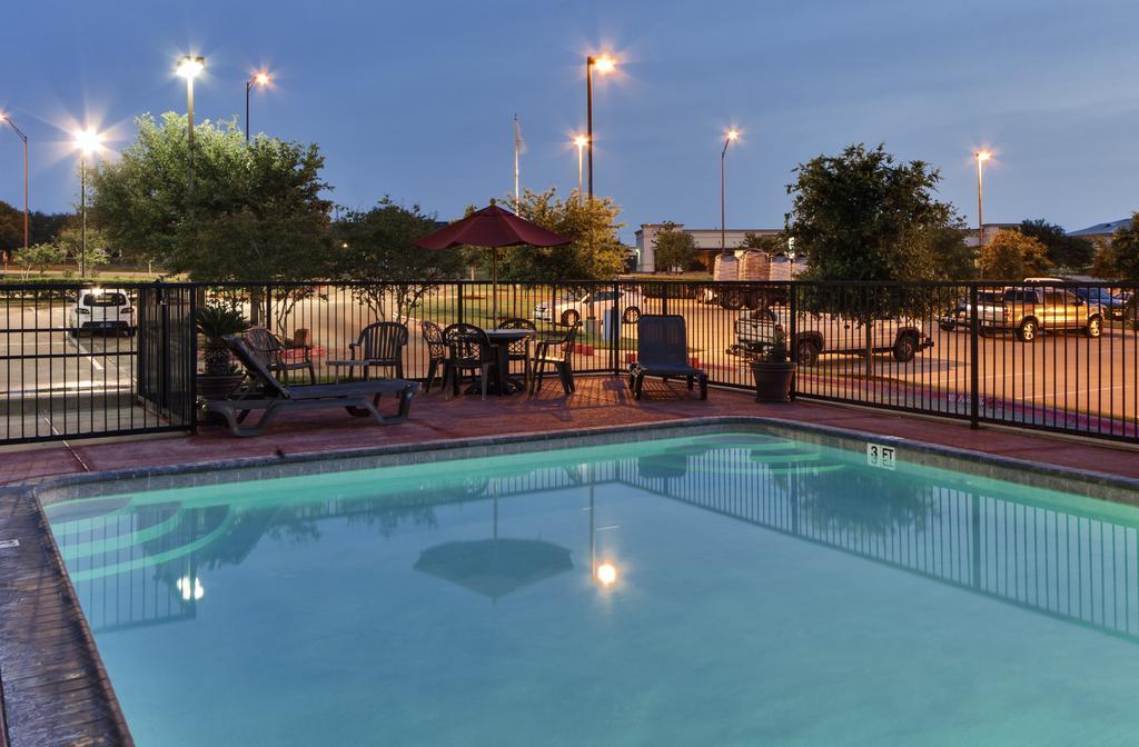 Hawthorn Extended Stay By Wyndham College Station Esterno foto